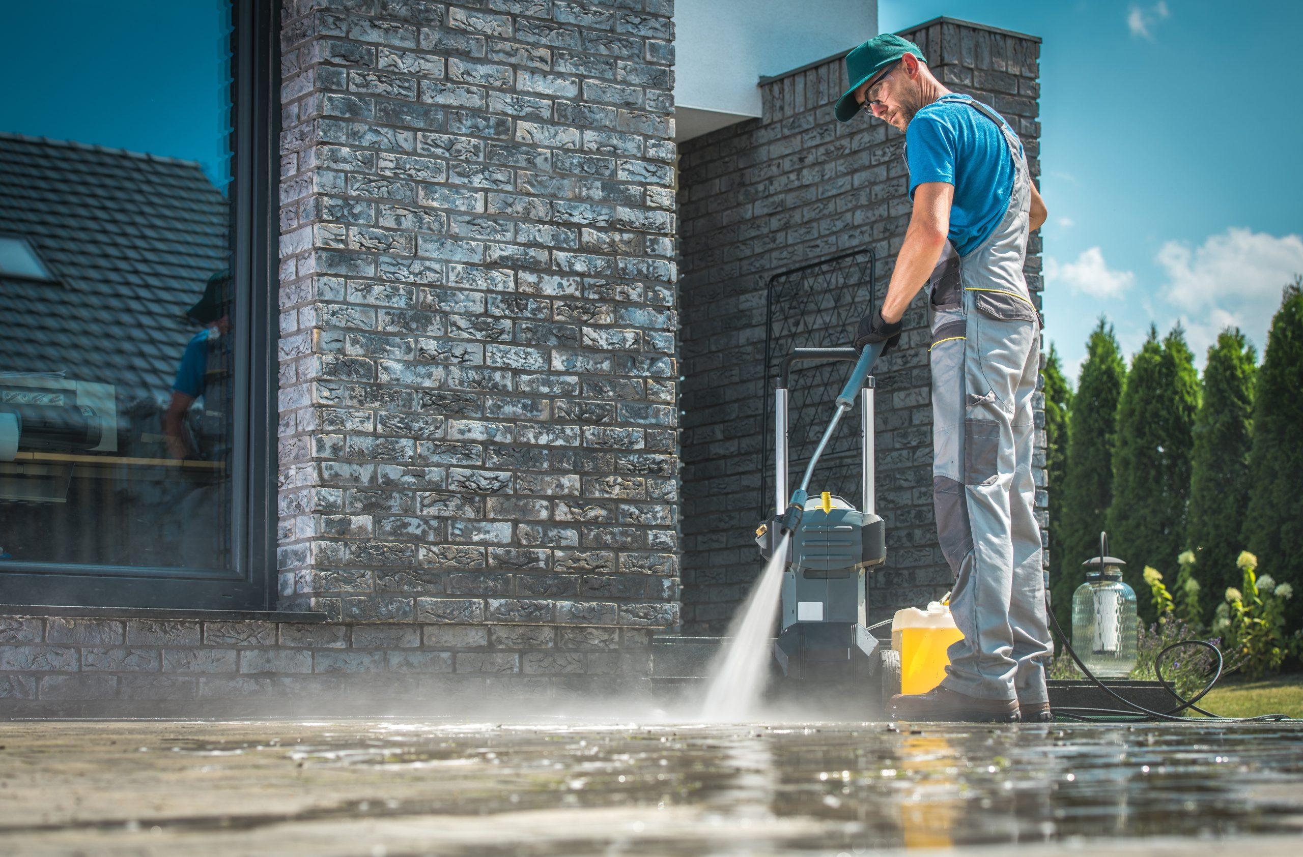 Pressure Washer Cleaning Professional Pressure Washing