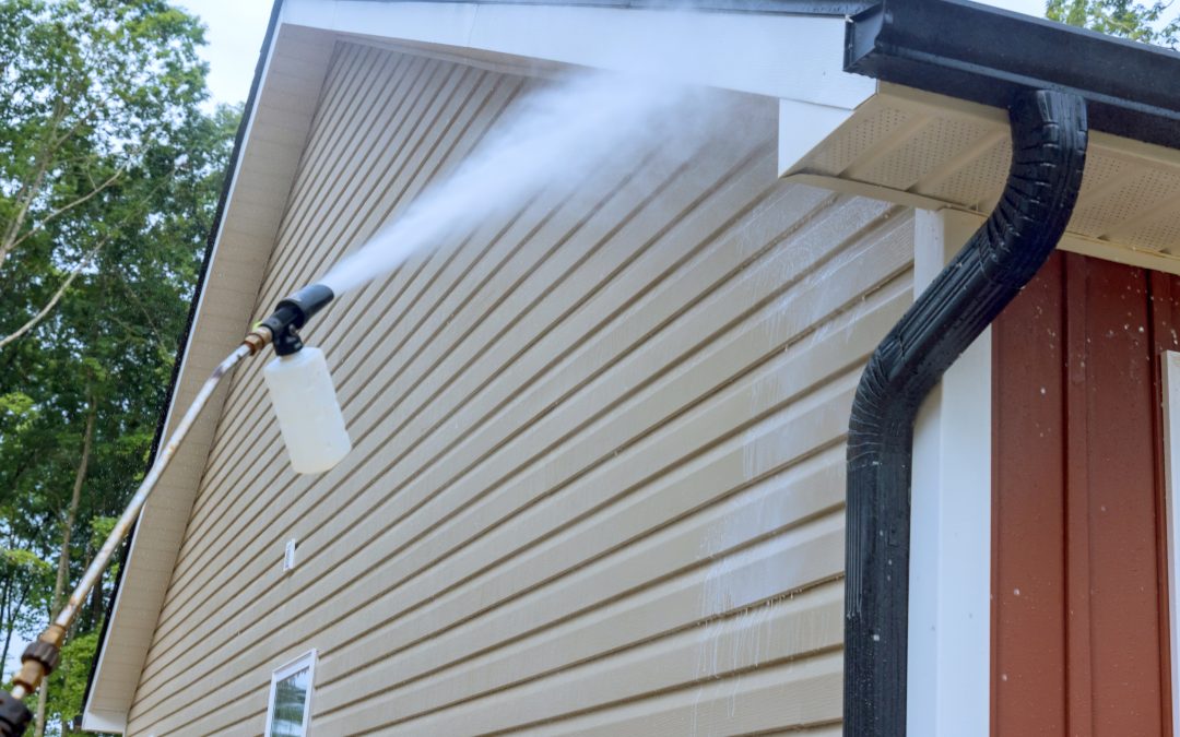 Keep Your Vinyl Siding Spotless with Professional Cleaning Solutions